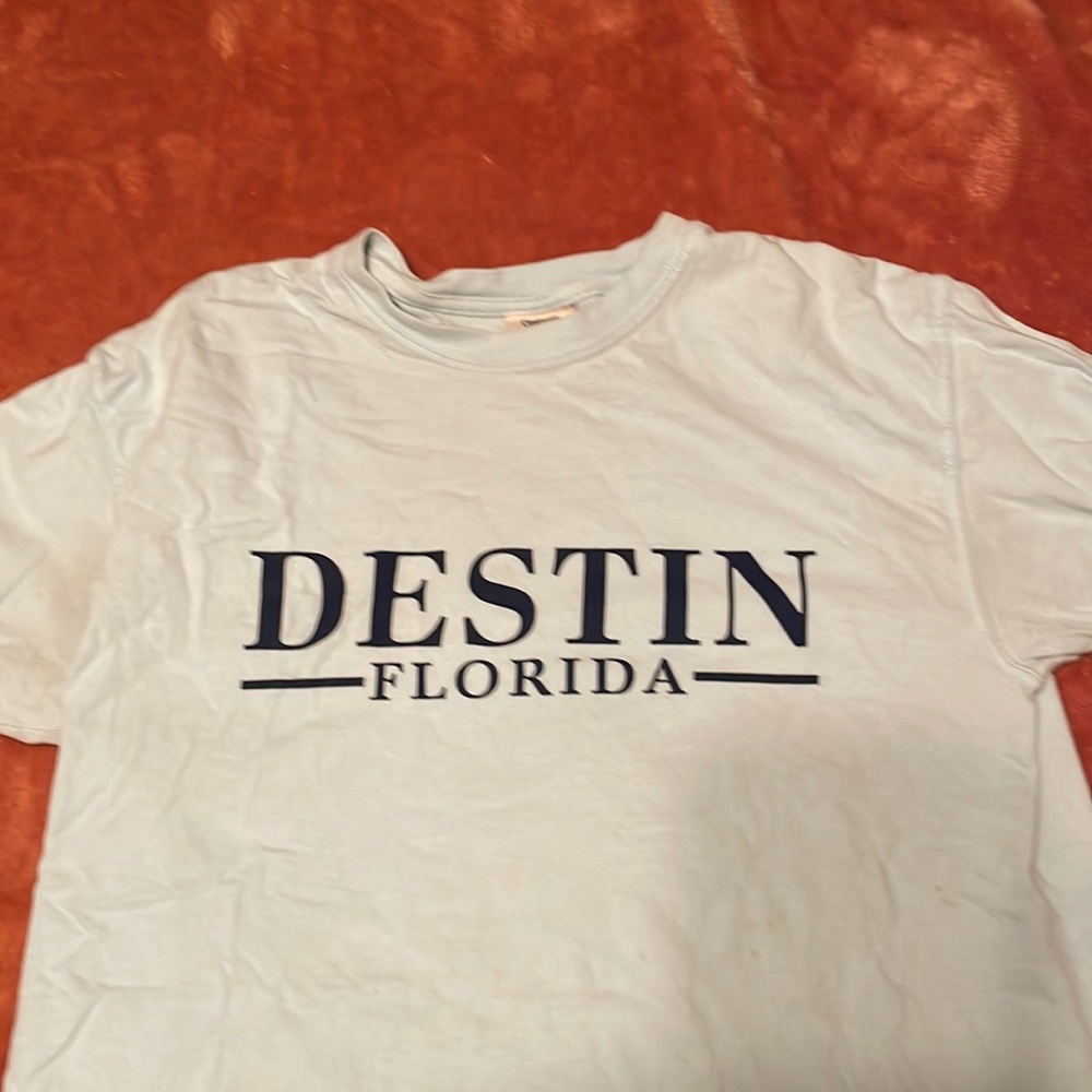 Graphic tee